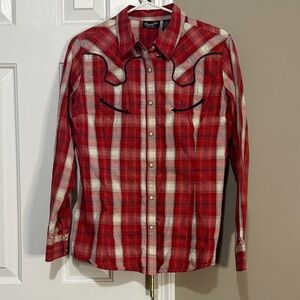 Wrangler Retro Red Plaid Western Snap Shirt Size M | Pearl Snaps & Piping Detail